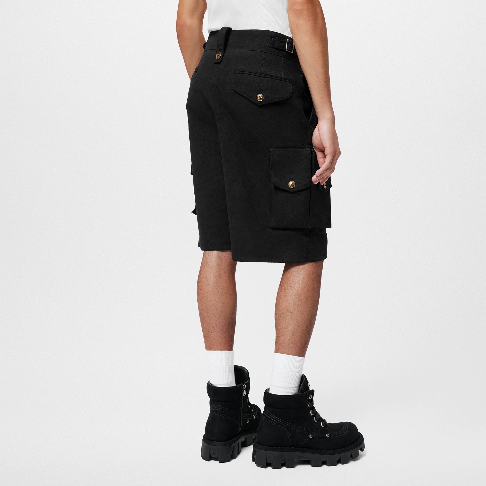 Louis vuitton cargo sales shorts